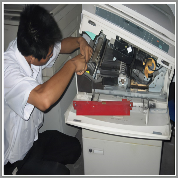 武昌火車站附近，專業(yè)、便捷、誠(chéng)實(shí)的電腦上門維修服務(wù)